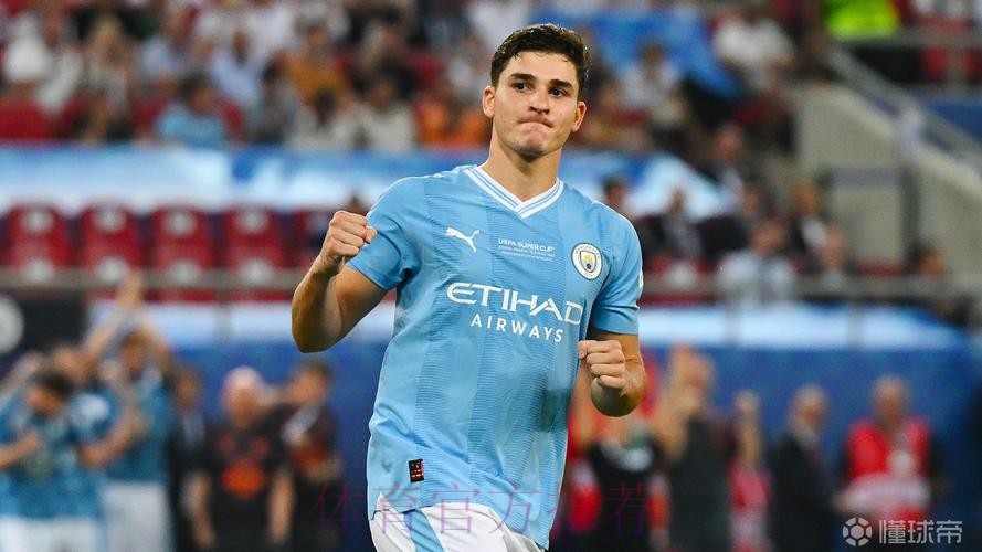 记者:皇马有意阿尔瓦雷斯 他没有解约金条款 记者:皇马有意阿尔瓦雷斯 他没有解约金条款